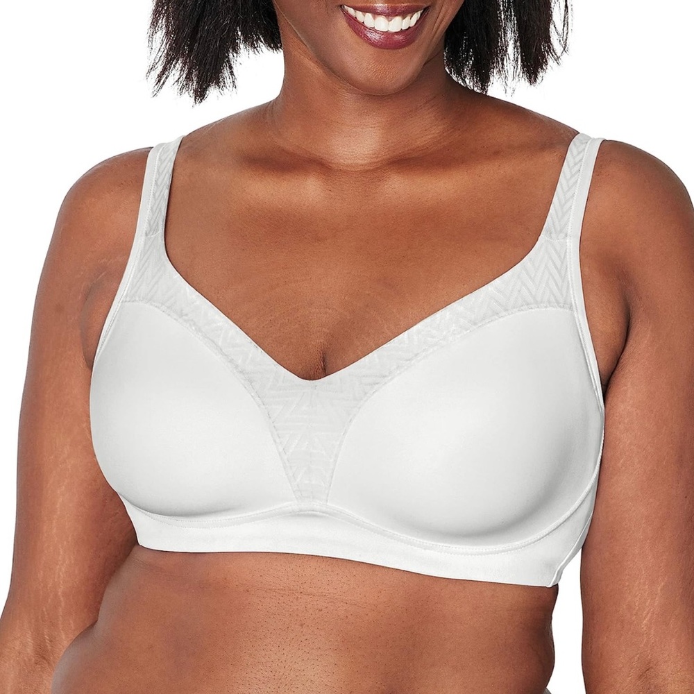 Playtex Women's Bounce Control, Coverage Convertible Wireless Bra White Size 38C